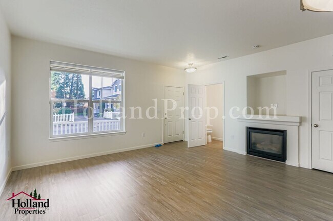 Foto del edificio - Charming 3-Bedroom Beaverton Townhome with Attached Garage!