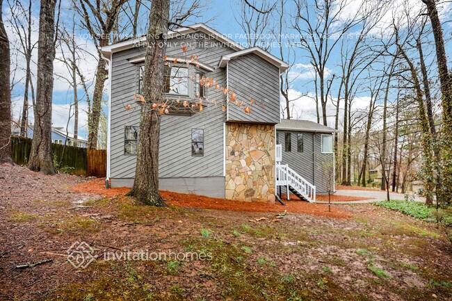 Foto del edificio - 1790 Blackwillow Dr