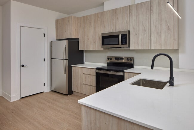 Building Photo - Foundry Flats