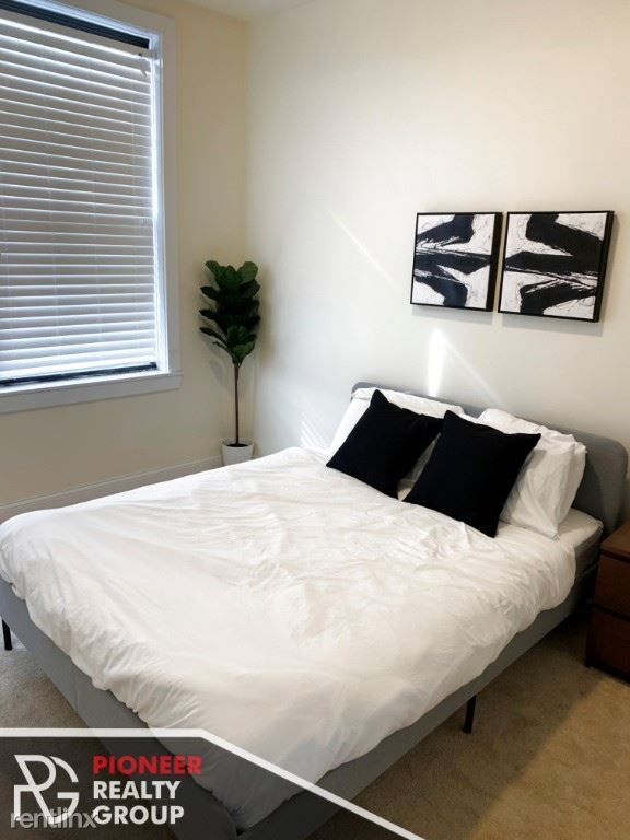 Foto del edificio - 3 br, 2 bath Apartment - 3001 N Central Ave