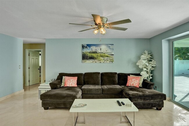 Building Photo - 3406 Robbins Rd