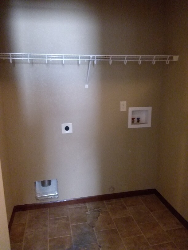 Foto del edificio - 123 SW Rose Garden Ln