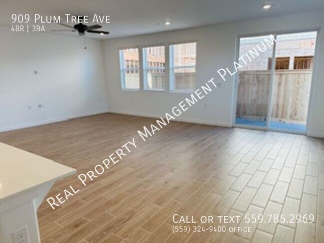 Foto del edificio - 909 Plum Tree Ave