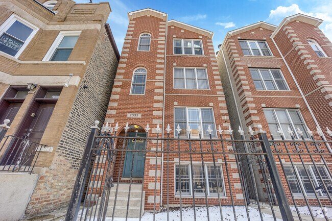 Building Photo - 2033 W Huron St