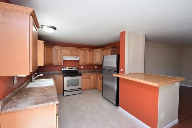 Building Photo - Adorable Rental Home