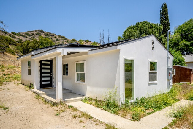 Building Photo - 10647 Tuxford St