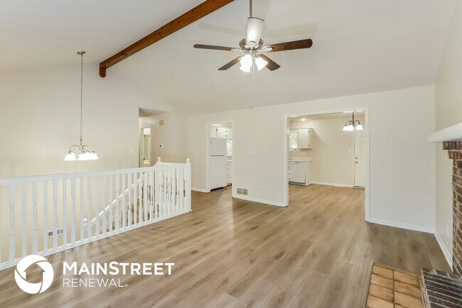 Building Photo - 3508 Tudor Dr