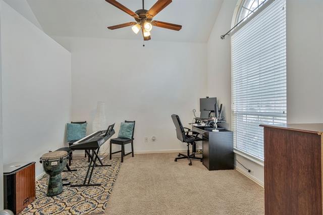 Building Photo - 104 Ranch Trail