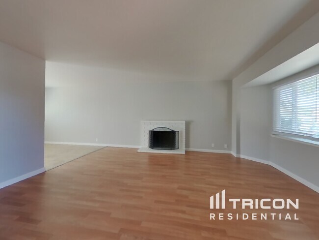 Foto del edificio - 2076 Harte Ct