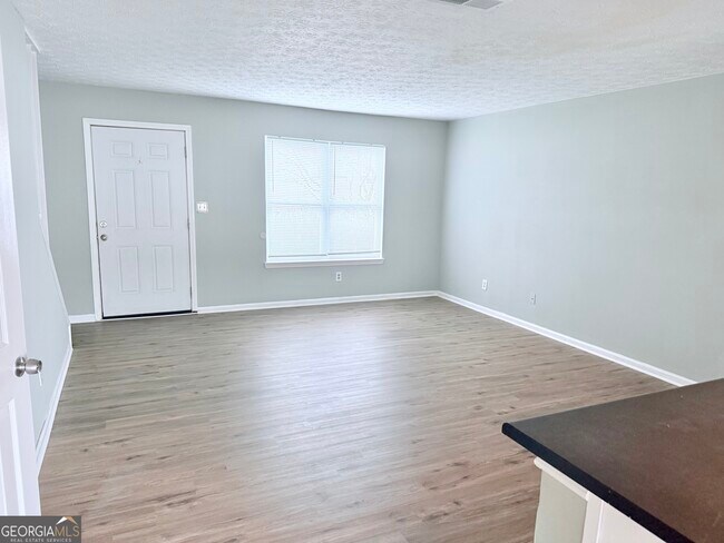 Foto del edificio - 420 Bainbridge Dr