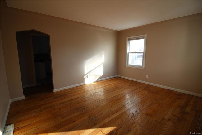 Building Photo - 4487 Niagara St