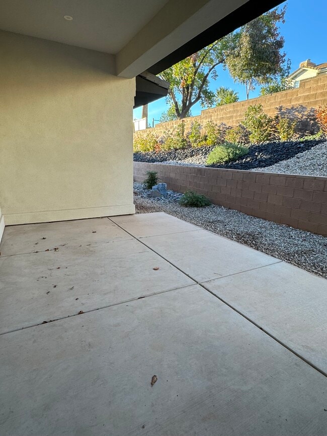 Building Photo - 1603 E Dihedral Dr