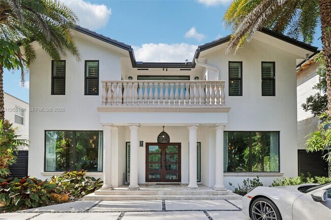 Foto del edificio - 34 SW 22nd Rd