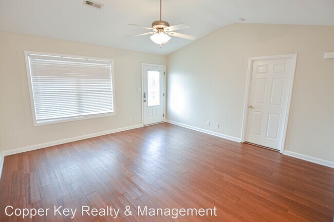 Building Photo - 3 br, 2 bath House - 327 Woodale Drive