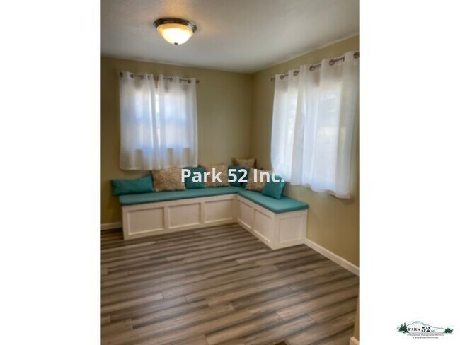 Foto del edificio - 808 S Oxford St