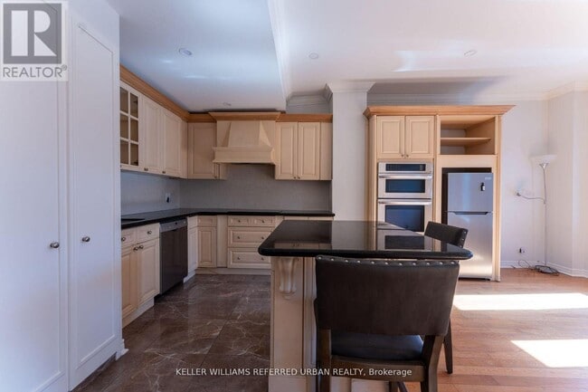 Photo du bâtiment - 177 Strachan Ave