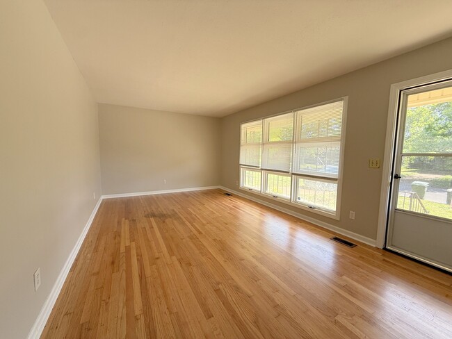 Building Photo - 603 Austin Dr NW