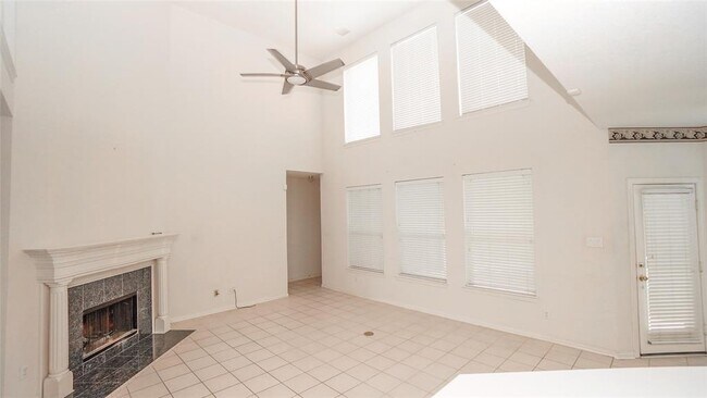 Building Photo - 4524 White Rock Ln