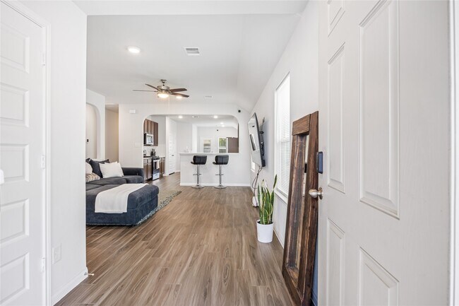 Building Photo - 3839 Giorgio Pastel Pl