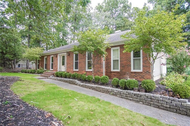 Foto del edificio - 2344 Milstead Cir NE
