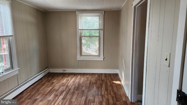 Building Photo - 106 W Stiegel St