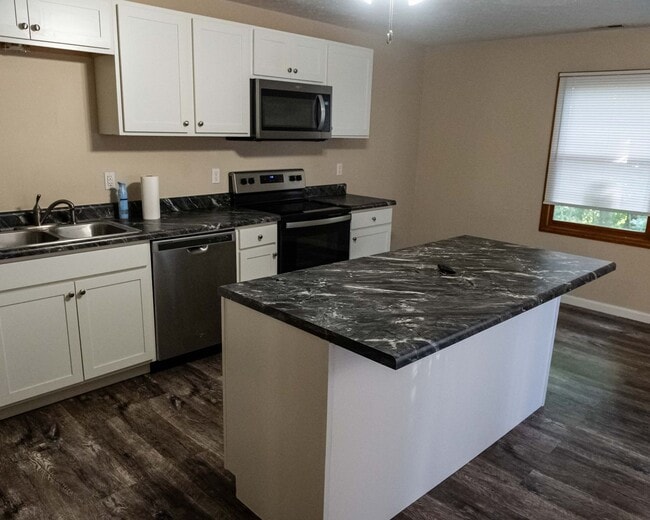 Foto del edificio - 423 S Park Square Dr