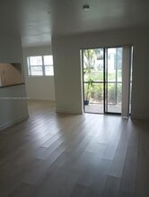 Building Photo - 4088 N Pine Island Rd