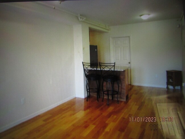 Foto del edificio - 223 Clinton St