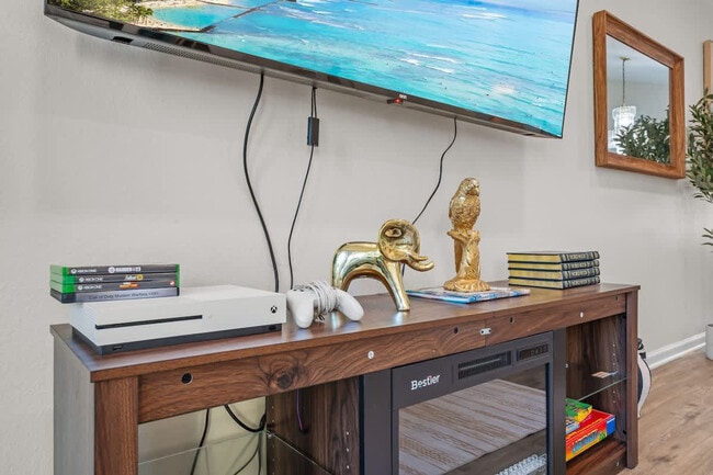 Building Photo - 13737 Via Tres Vistas