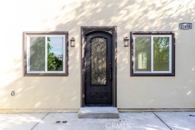 Foto del edificio - 17426 Roscoe Blvd