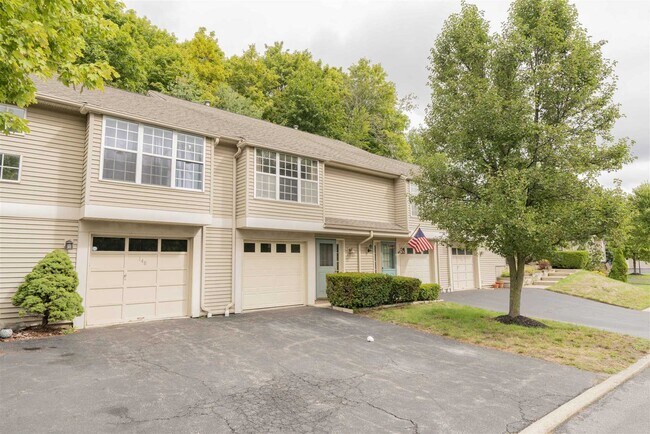 Foto del edificio - 150 Elmcrest Dr