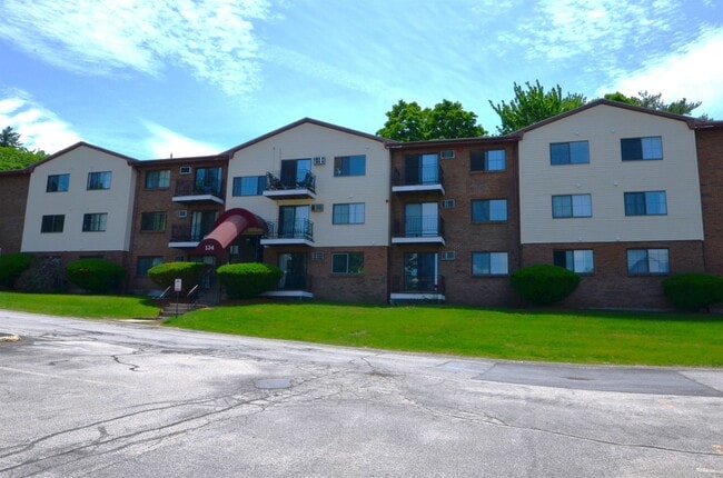 Building Photo - 134 Mammoth Rd