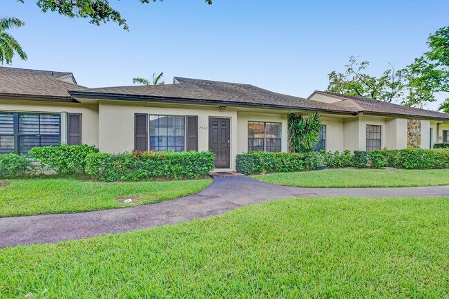 Building Photo - 7532 Nova Dr
