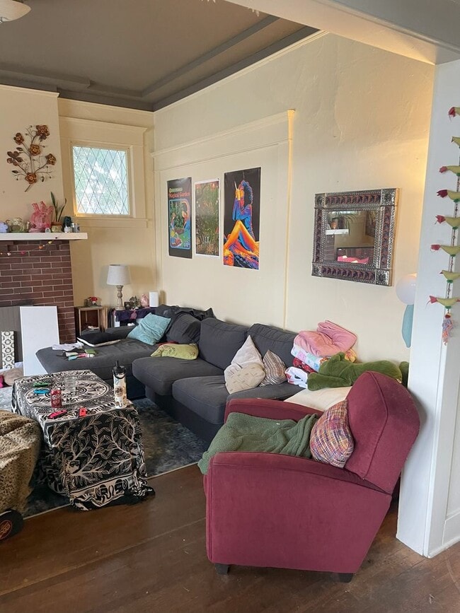 Building Photo - 820/822 High St