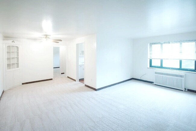 Foto del edificio - Hoodridge Hall Apartments and Townhomes