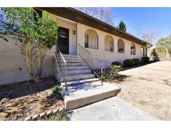 Foto del edificio - 3958 Plumcrest Cir SE