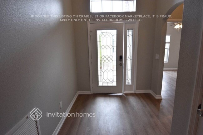 Foto del edificio - 16752 Cedar Run Dr
