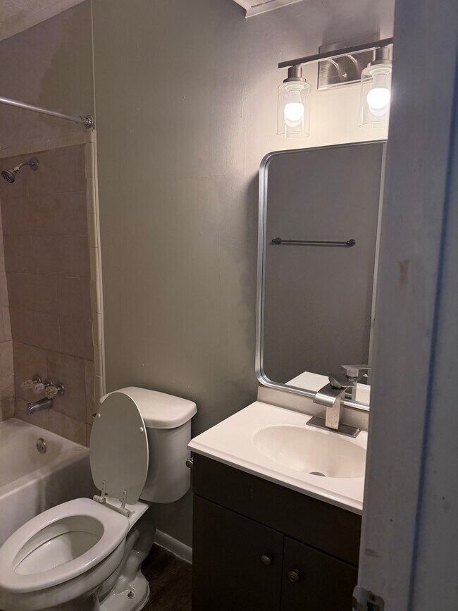 Foto del edificio - 23430 Cimber Ln