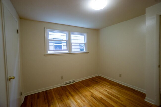 Photo - 131 Houston Ave Apartment