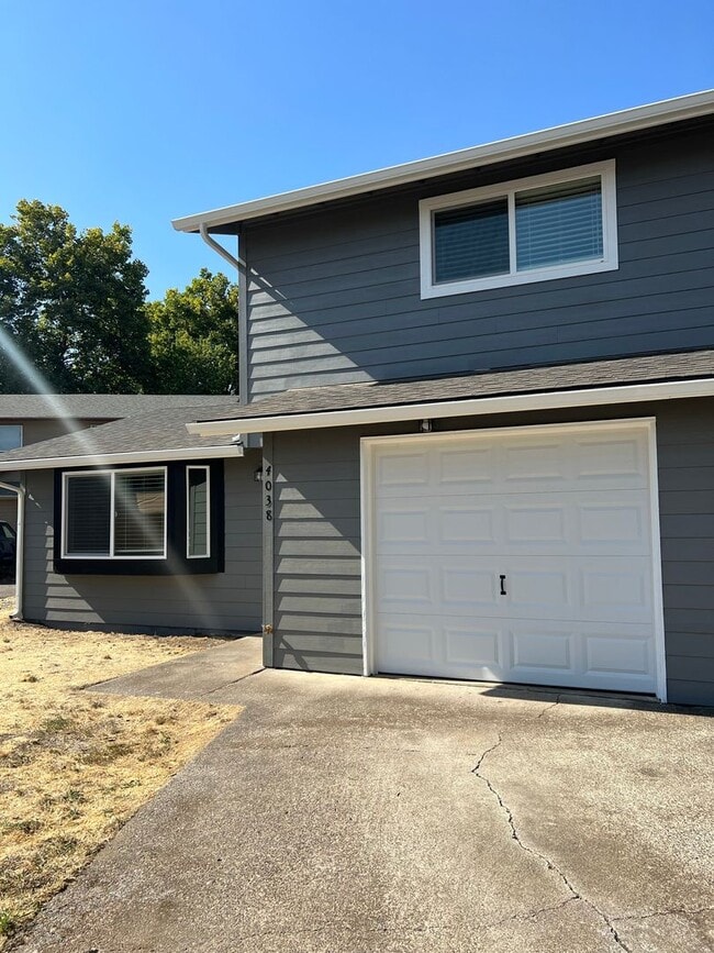 Building Photo - 4036 Southway Loop