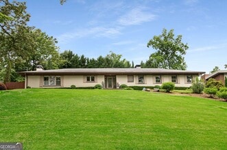 Building Photo - 994 Citadel Dr NE