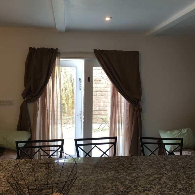 Foto del edificio - 6341 Tarragon Rd