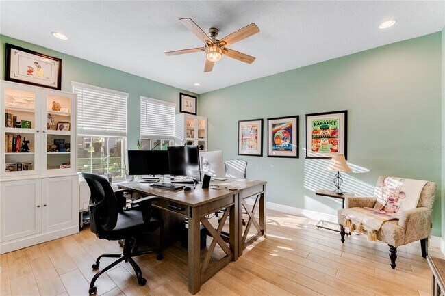 Foto del edificio - 9849 Lost Creek Dr