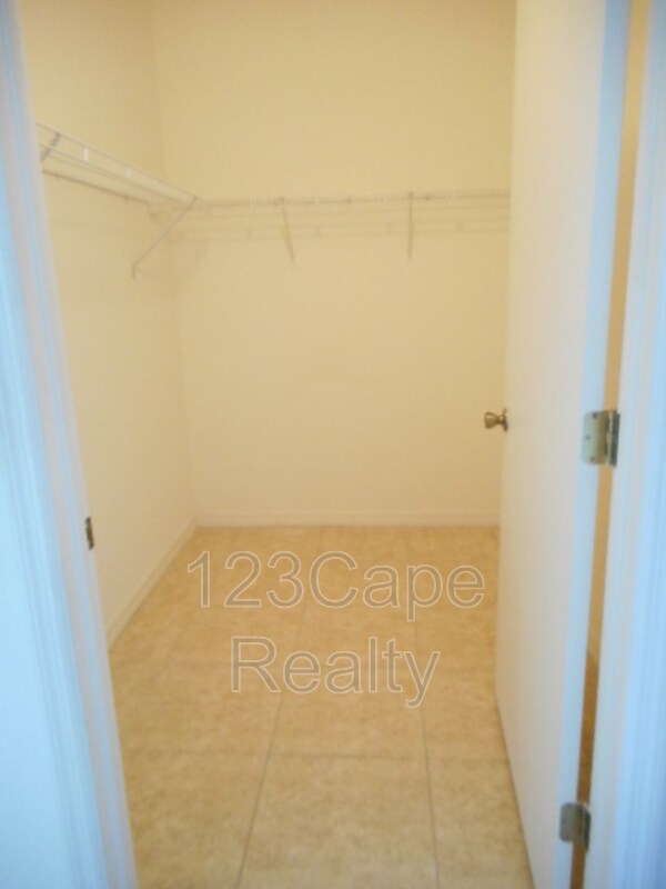 Building Photo - 8424 Bernwood Cove Loop