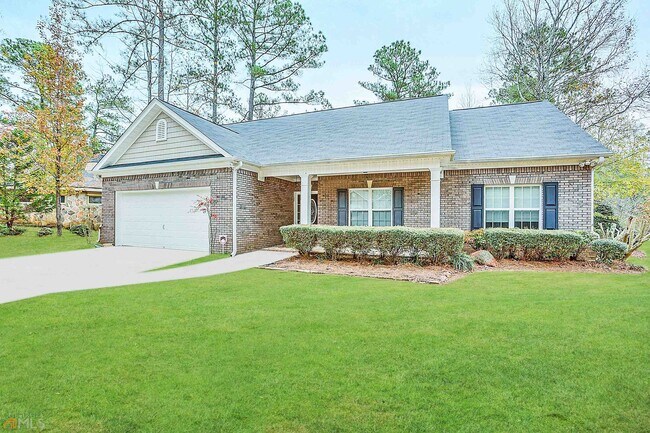 Building Photo - 4233 Essex Dr