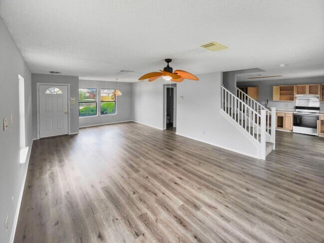 Building Photo - Move In ready