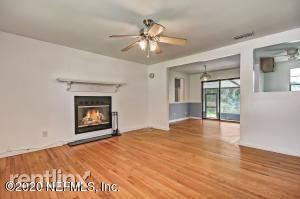Building Photo - 3 br, 2 bath House - 8618 Emerald Isle Cir S
