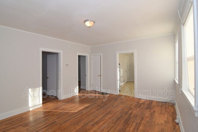Building Photo - 1912.5 Kratha Dr