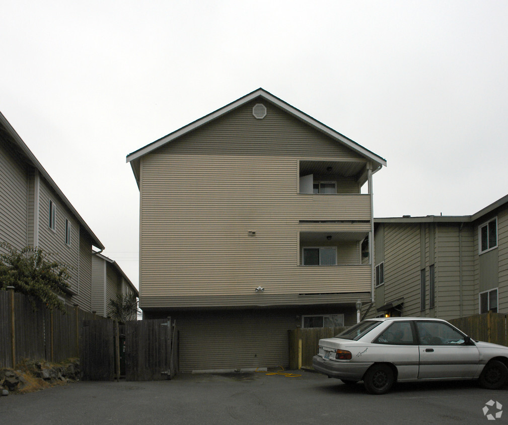 Building Photo - Eclaire Apartments