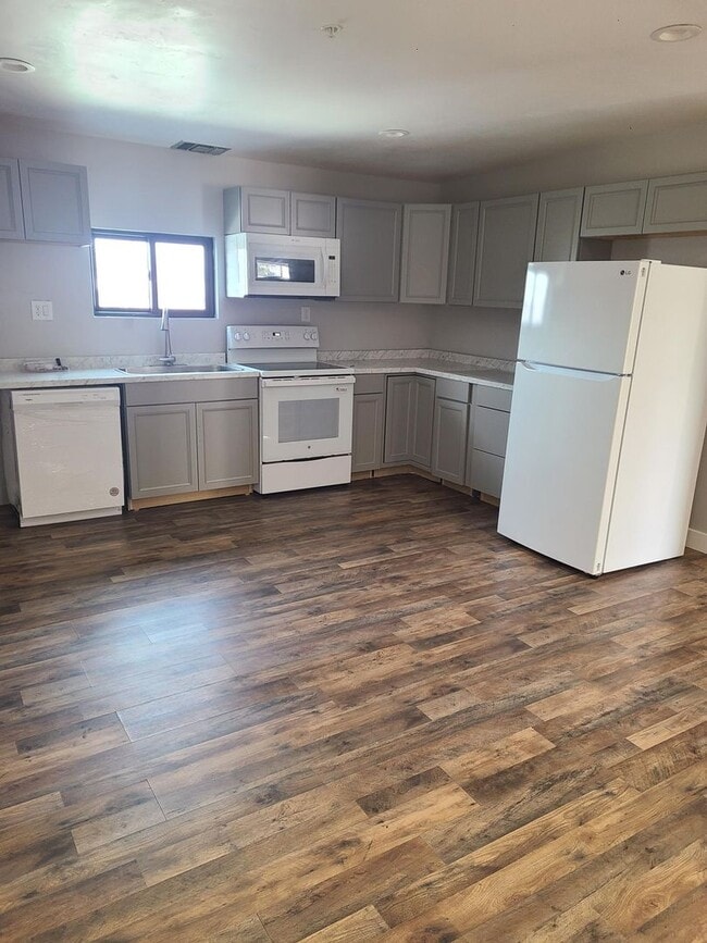 Foto del edificio - 1422-1428 E 17th